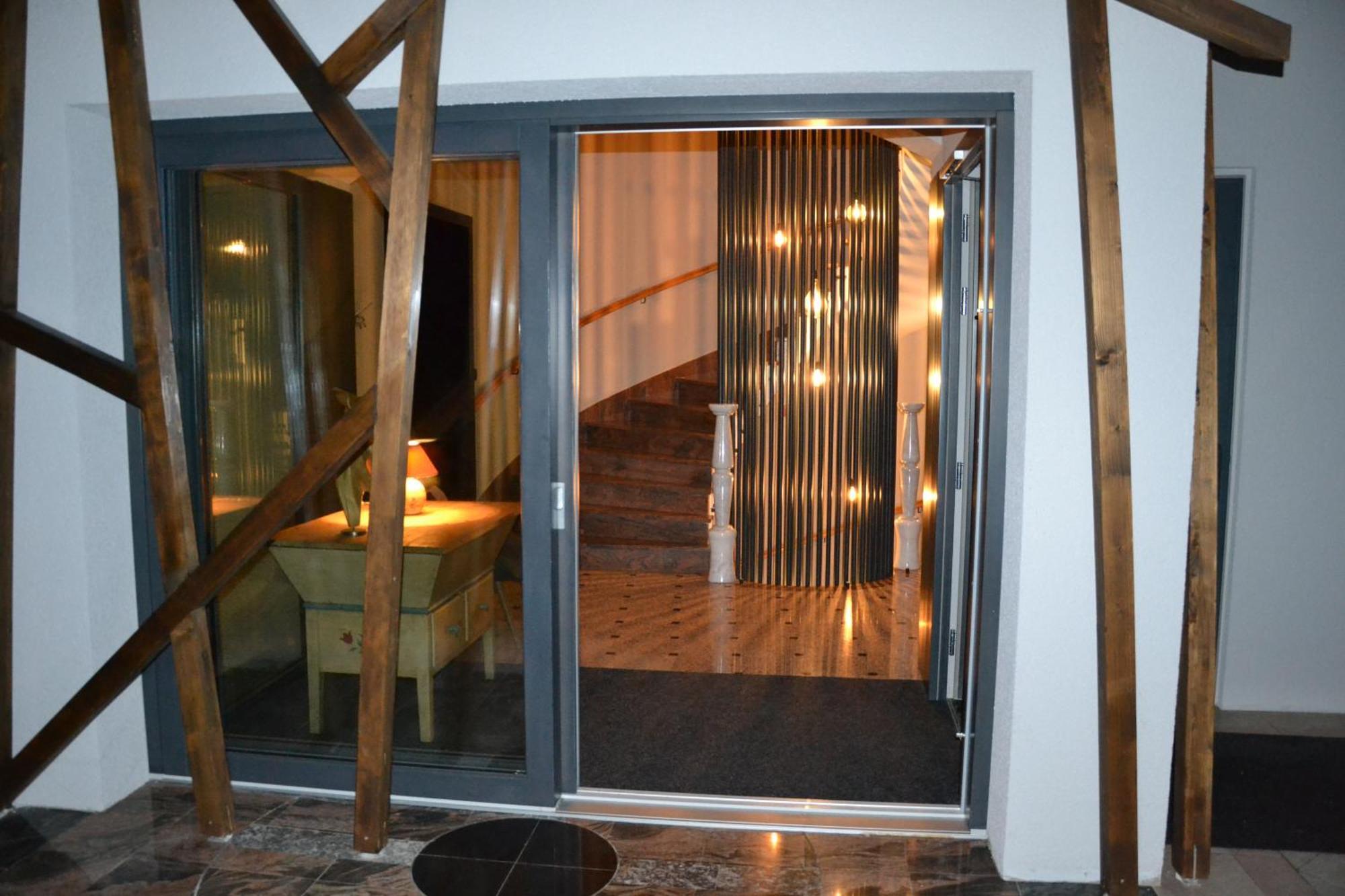 Hotel Rakar Trebnje Exterior photo